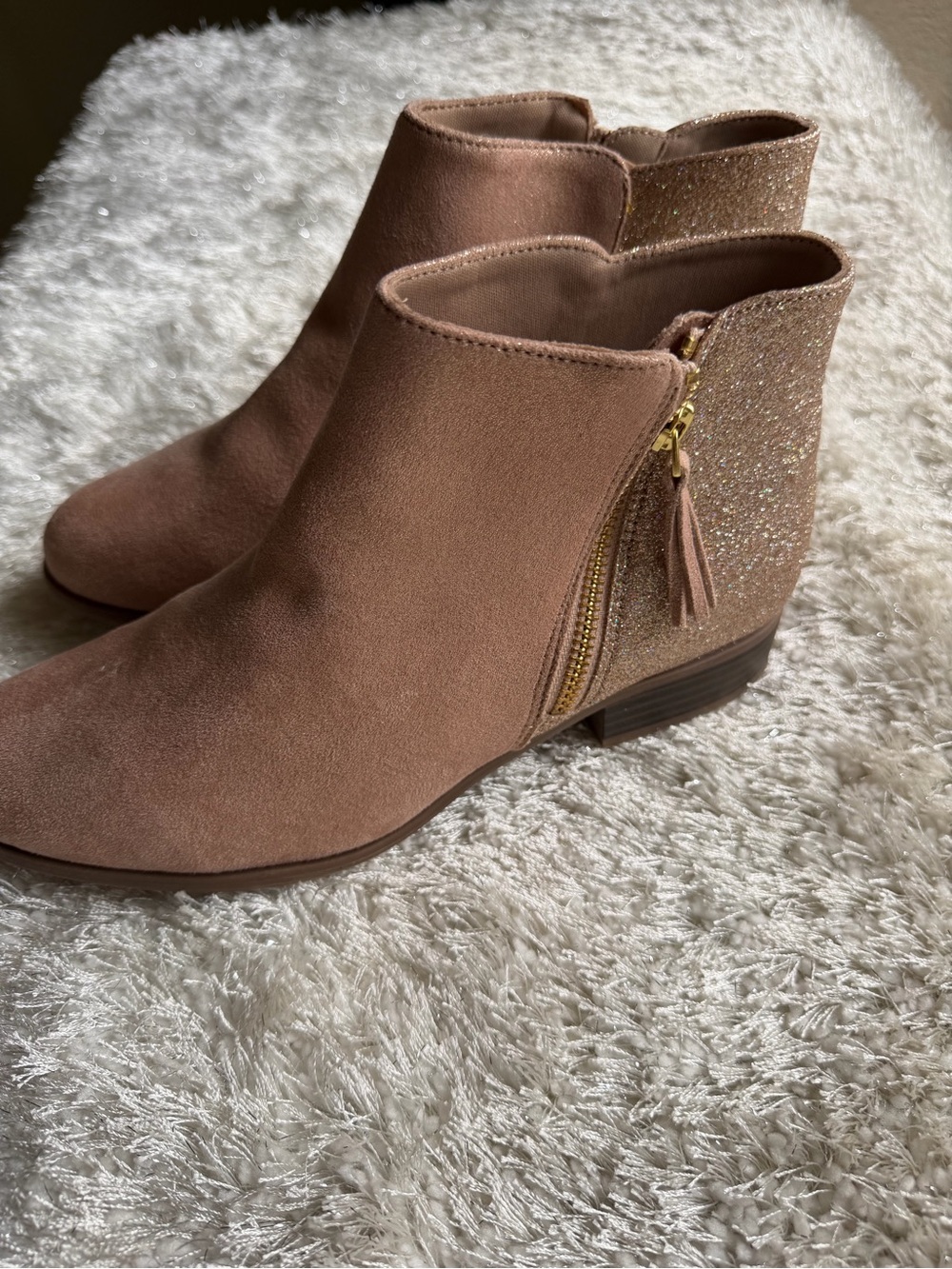 SO girls/ women’s Blush Suede Ankle Booties with Glitter Heel